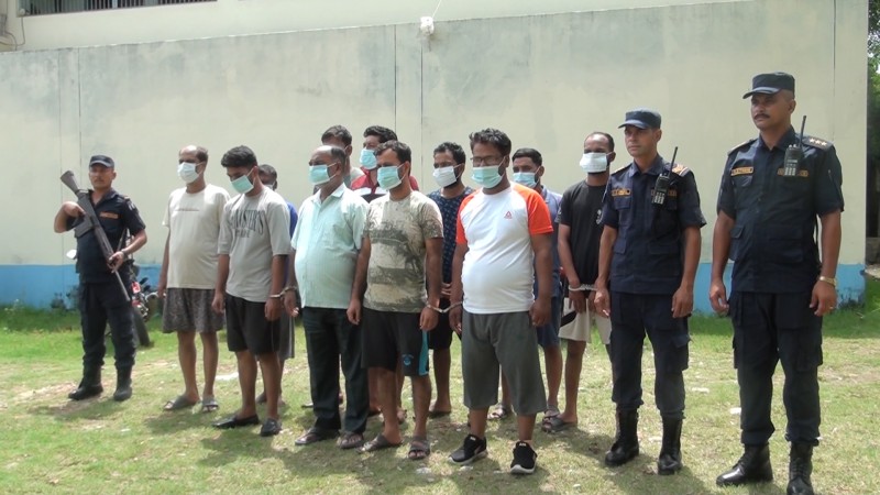 यी हुन्, वर्षौँदेखि कञ्चनपुरमा अवैध मेडिकल सञ्चालन गरिरहेका ११ जना भारतीय
